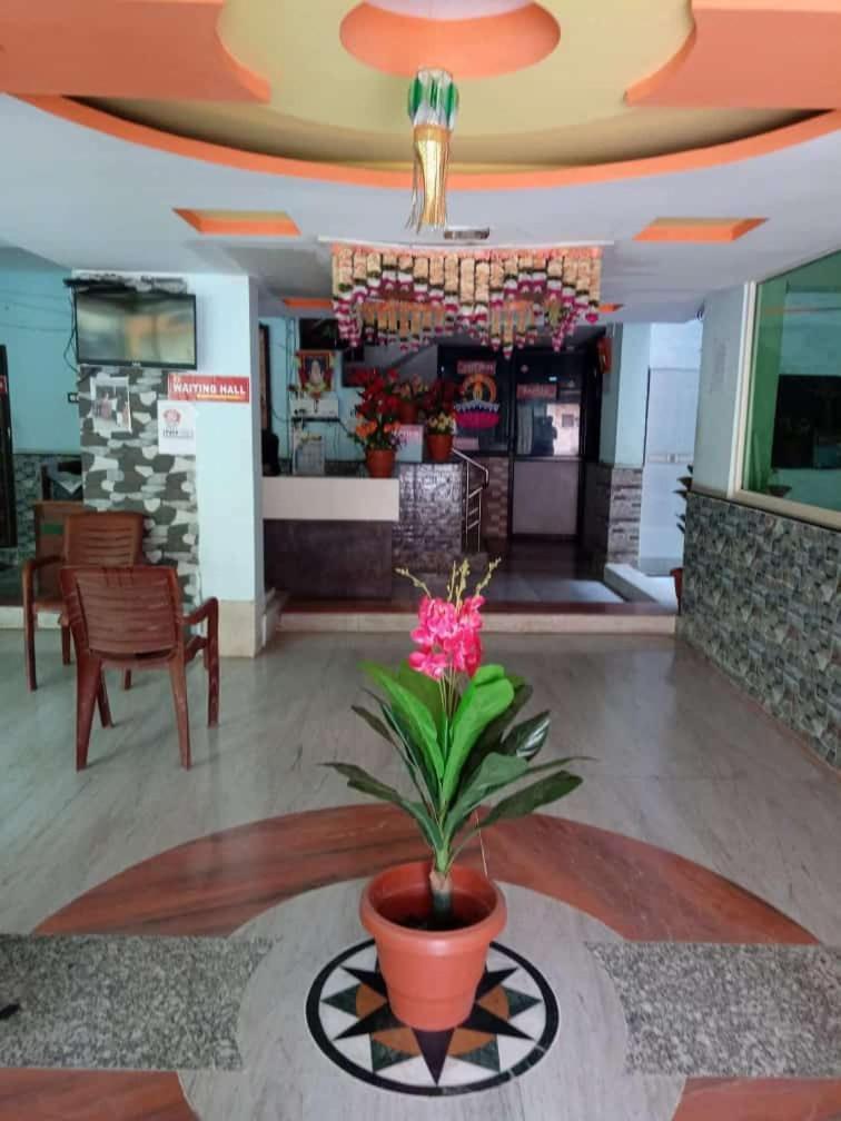 Akalkot Sahil Lodge Akkalkot מראה חיצוני תמונה